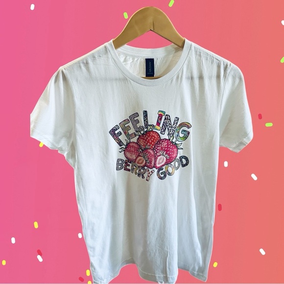 Hand-Pressed made "Feeling Berry Good" Graphic Tee - Size L, New - Picture 2 of 6